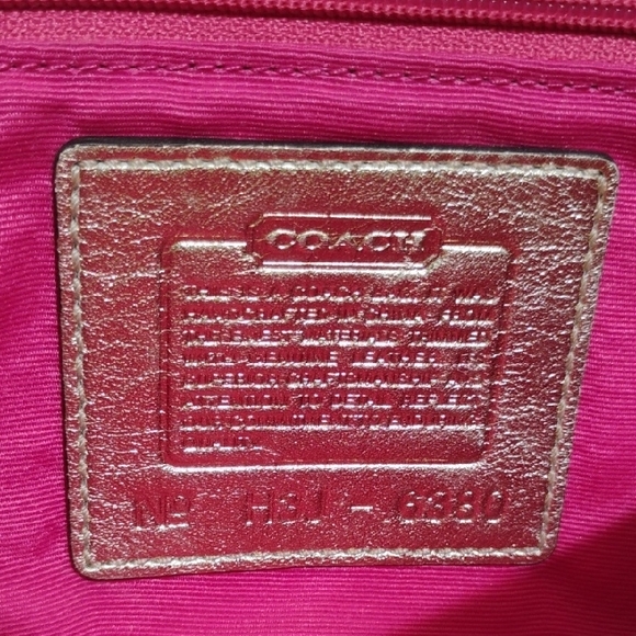 Authentic Coach Gold Shimmer Signature Canvas/Leather Vintage Demi Clip Bag - Picture 10 of 12